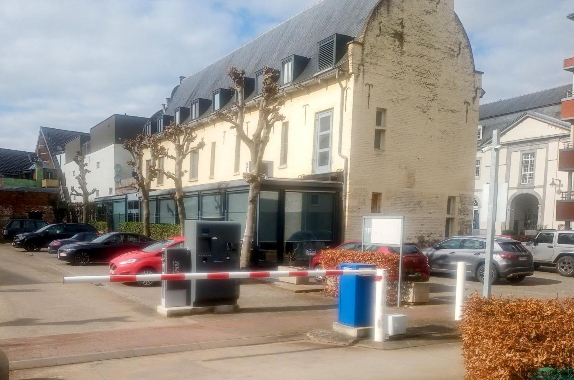 Kolmojen Hotel Sint-Truiden Exterior photo